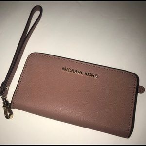 Michael Kors Wristlet
